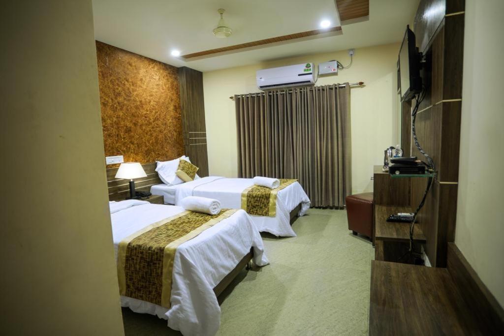 Hotel Shams Inn Kochi エクステリア 写真